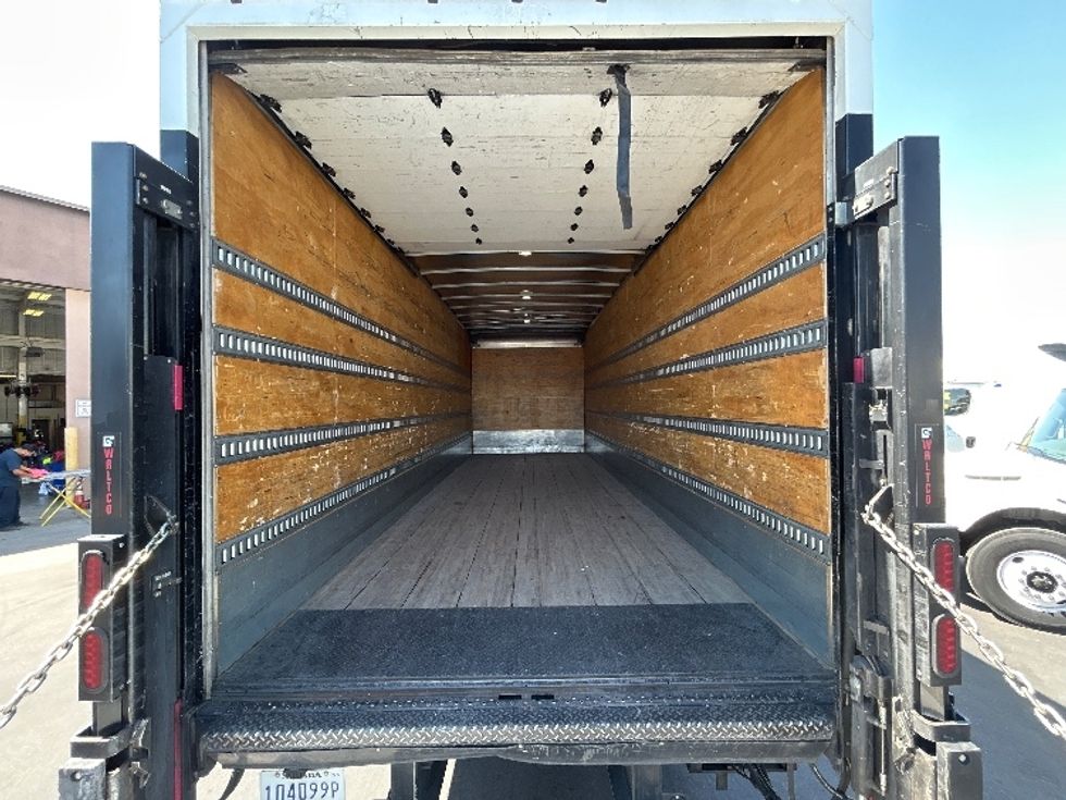Medium Duty Box Truck-Light and Medium Duty Trucks-Freightliner-2019-M2-Las Vegas-NV-71,777\n\t\tmiles-$ 53,000 - Image 8