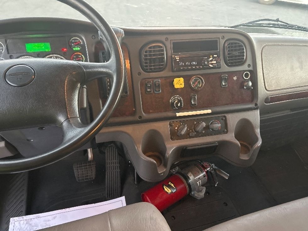 Medium Duty Box Truck-Light and Medium Duty Trucks-Freightliner-2019-M2-Las Vegas-NV-74,207\n\t\tmiles-$ 50,750 - Image 18