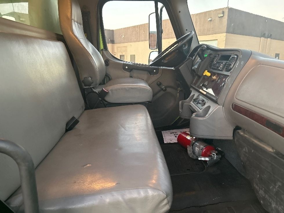 Medium Duty Box Truck-Light and Medium Duty Trucks-Freightliner-2019-M2-Las Vegas-NV-74,207\n\t\tmiles-$ 50,750 - Image 22