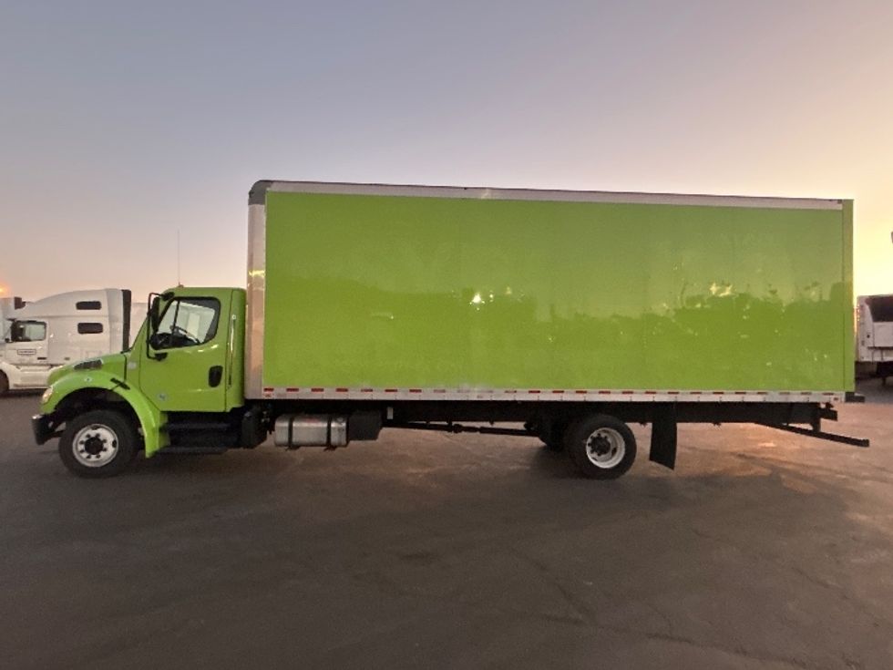 Medium Duty Box Truck-Light and Medium Duty Trucks-Freightliner-2019-M2-Las Vegas-NV-74,207\n\t\tmiles-$ 50,750 - Image 4