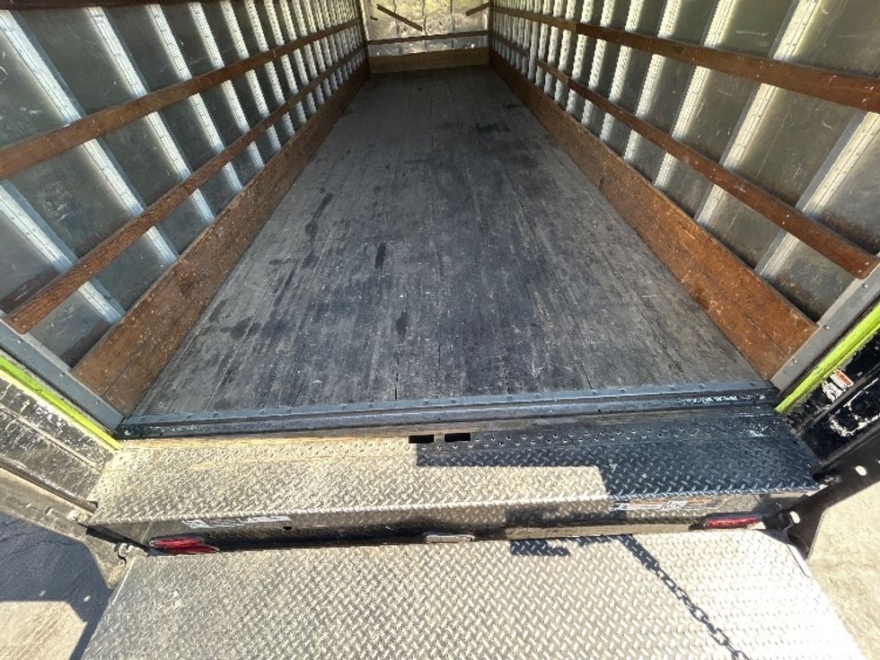 Medium Duty Box Truck-Light and Medium Duty Trucks-Freightliner-2019-M2-Las Vegas-NV-78,832\n\t\tmiles-$ 62,000 - Image 10