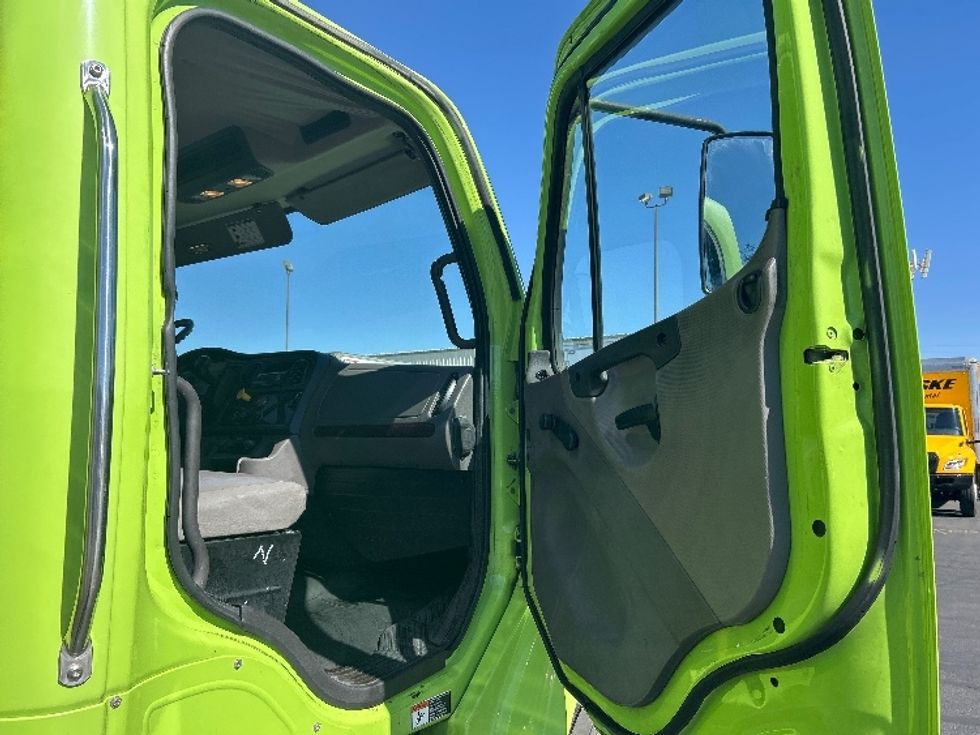 Medium Duty Box Truck-Light and Medium Duty Trucks-Freightliner-2019-M2-Las Vegas-NV-78,832\n\t\tmiles-$ 62,000 - Image 20