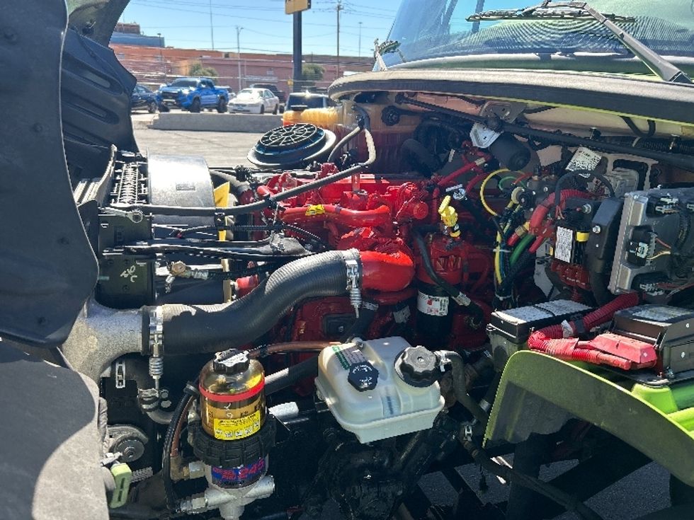 Medium Duty Box Truck-Light and Medium Duty Trucks-Freightliner-2019-M2-Las Vegas-NV-78,832\n\t\tmiles-$ 62,000 - Image 24