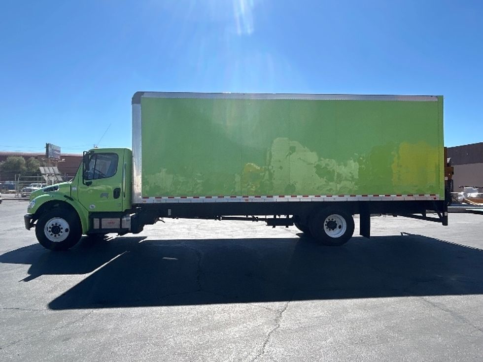 Medium Duty Box Truck-Light and Medium Duty Trucks-Freightliner-2019-M2-Las Vegas-NV-78,832\n\t\tmiles-$ 62,000 - Image 4