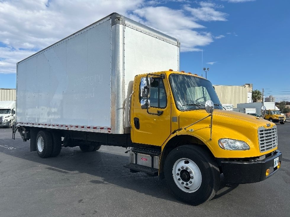 Medium Duty Box Truck-Light and Medium Duty Trucks-Freightliner-2019-M2-Las Vegas-NV-82,825\n\t\tmiles-$ 57,750 - Image 1