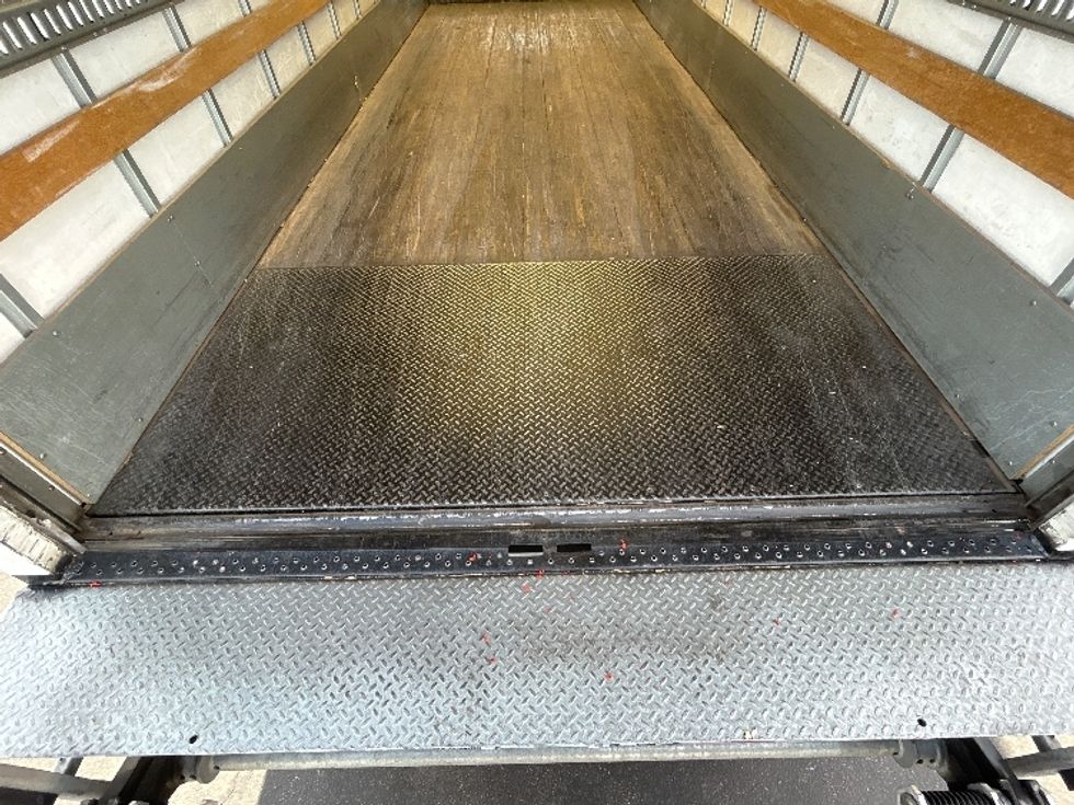 Medium Duty Box Truck-Light and Medium Duty Trucks-Freightliner-2019-M2-Las Vegas-NV-82,825\n\t\tmiles-$ 57,750 - Image 10