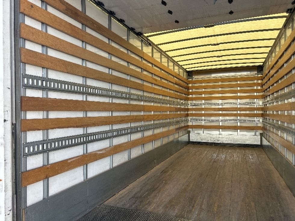 Medium Duty Box Truck-Light and Medium Duty Trucks-Freightliner-2019-M2-Las Vegas-NV-82,825\n\t\tmiles-$ 57,750 - Image 11