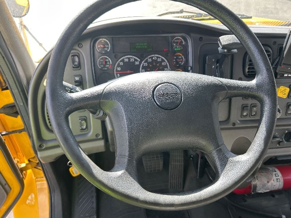 Medium Duty Box Truck-Light and Medium Duty Trucks-Freightliner-2019-M2-Las Vegas-NV-82,825\n\t\tmiles-$ 57,750 - Image 17