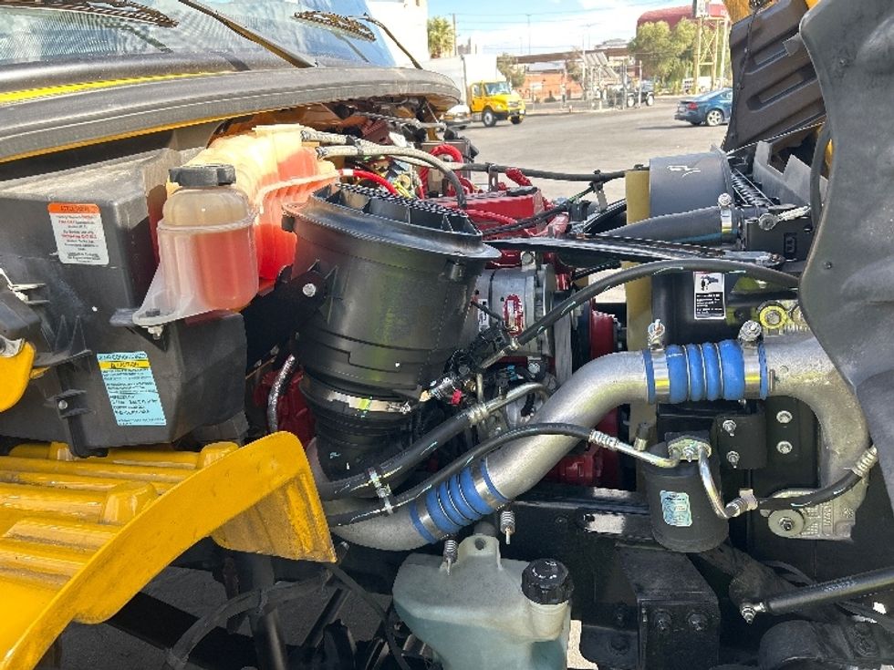 Medium Duty Box Truck-Light and Medium Duty Trucks-Freightliner-2019-M2-Las Vegas-NV-82,825\n\t\tmiles-$ 57,750 - Image 23