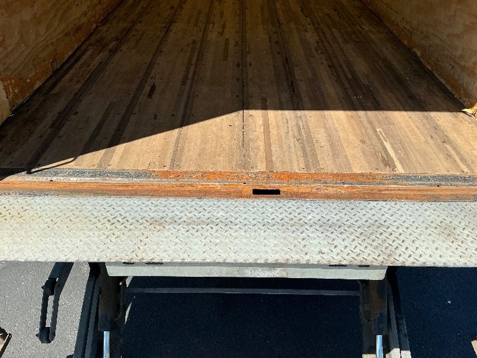 Medium Duty Box Truck-Light and Medium Duty Trucks-Freightliner-2019-M2-Lexington-KY-208,529\n\t\tmiles-$ 42,250 - Image 10