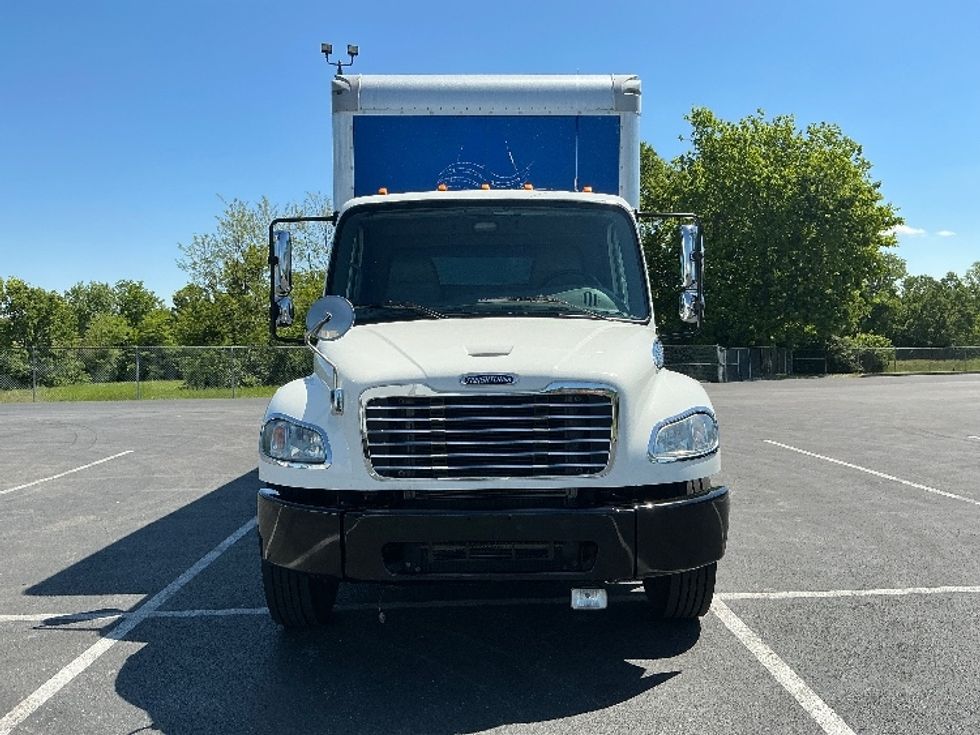 Medium Duty Box Truck-Light and Medium Duty Trucks-Freightliner-2019-M2-Lexington-KY-208,529\n\t\tmiles-$ 42,250 - Image 2