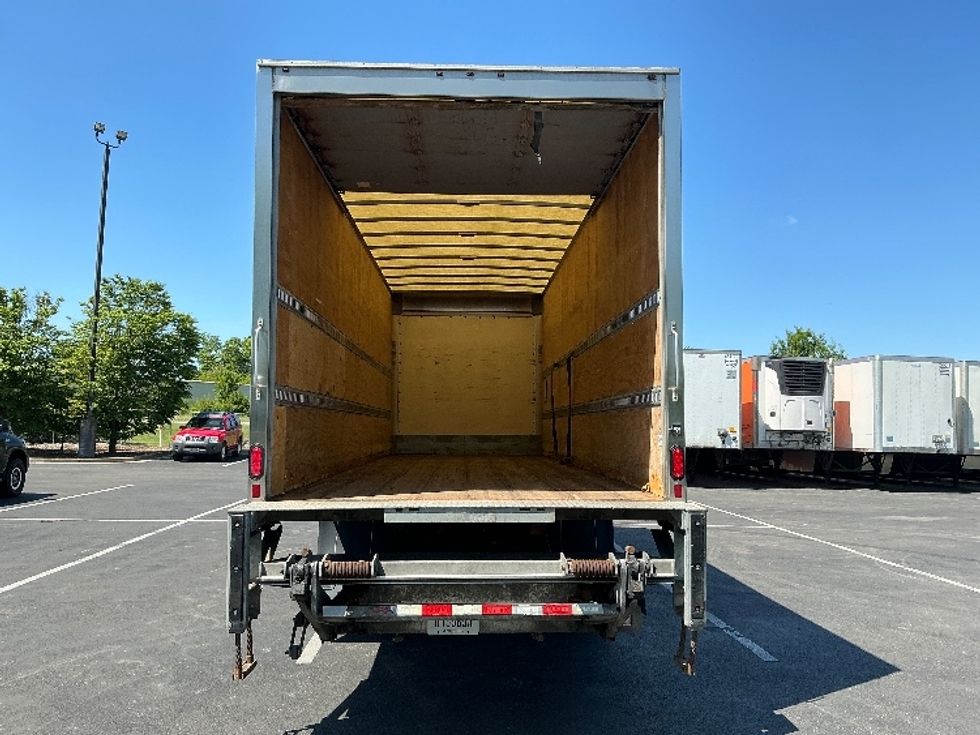 Medium Duty Box Truck-Light and Medium Duty Trucks-Freightliner-2019-M2-Lexington-KY-208,529\n\t\tmiles-$ 42,250 - Image 8