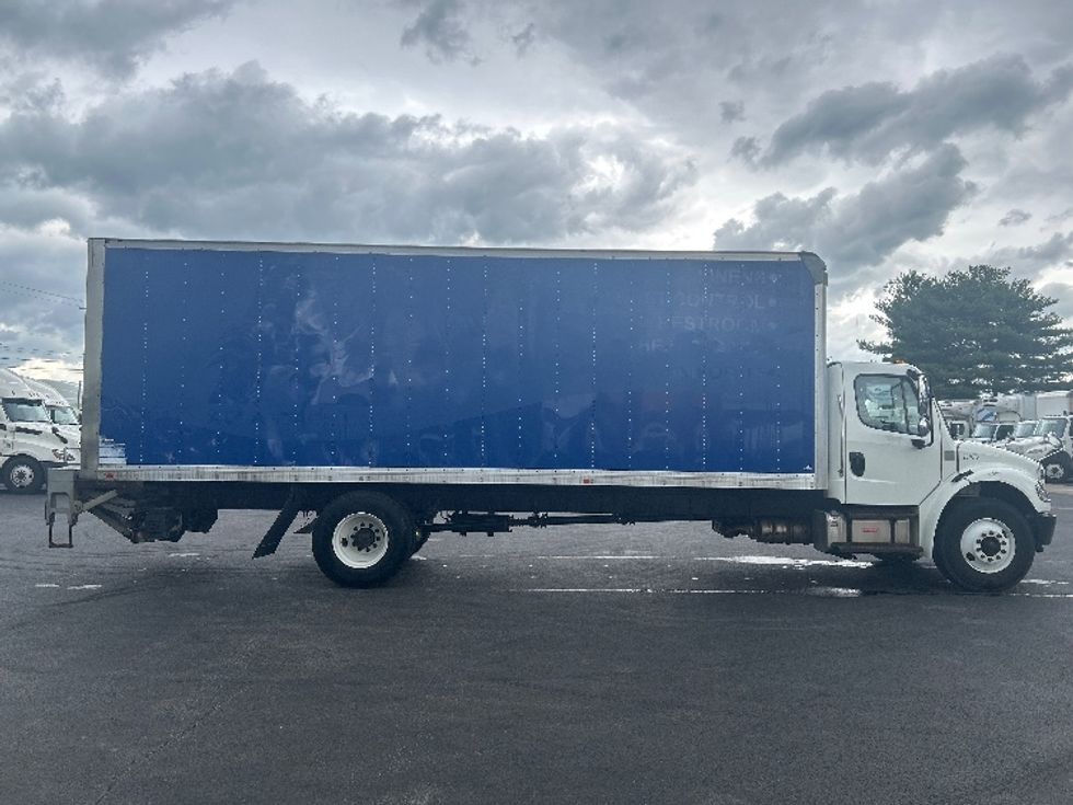 Medium Duty Box Truck-Light and Medium Duty Trucks-Freightliner-2019-M2-Lexington-KY-240,042\n\t\tmiles-$ 37,750 - Image 15