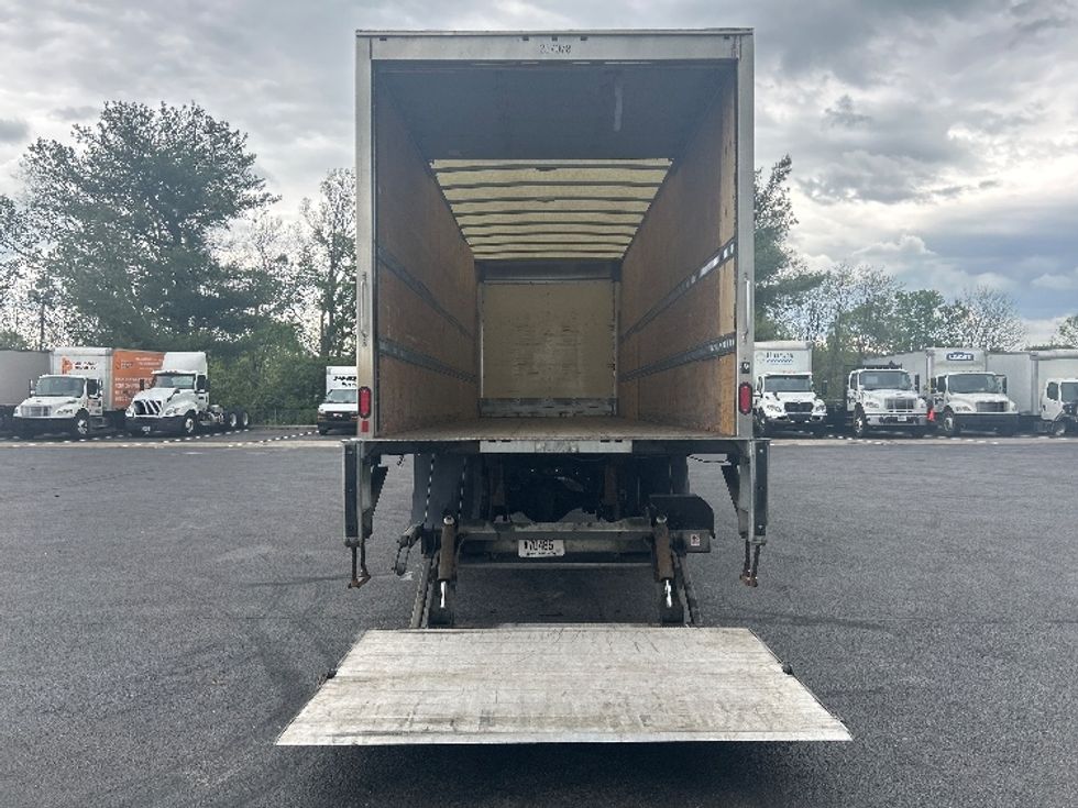 Medium Duty Box Truck-Light and Medium Duty Trucks-Freightliner-2019-M2-Lexington-KY-240,042\n\t\tmiles-$ 37,750 - Image 9