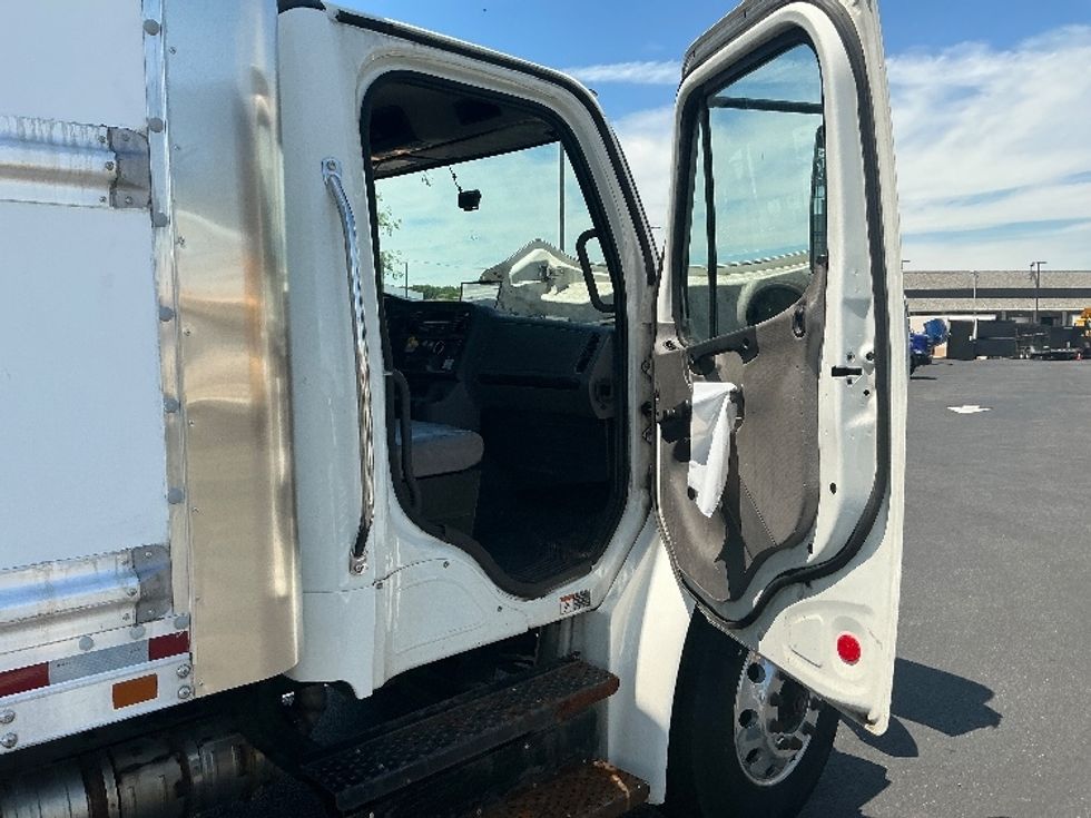 Medium Duty Box Truck-Light and Medium Duty Trucks-Freightliner-2019-M2-Linden-NJ-150,880\n\t\tmiles-$ 54,250 - Image 20