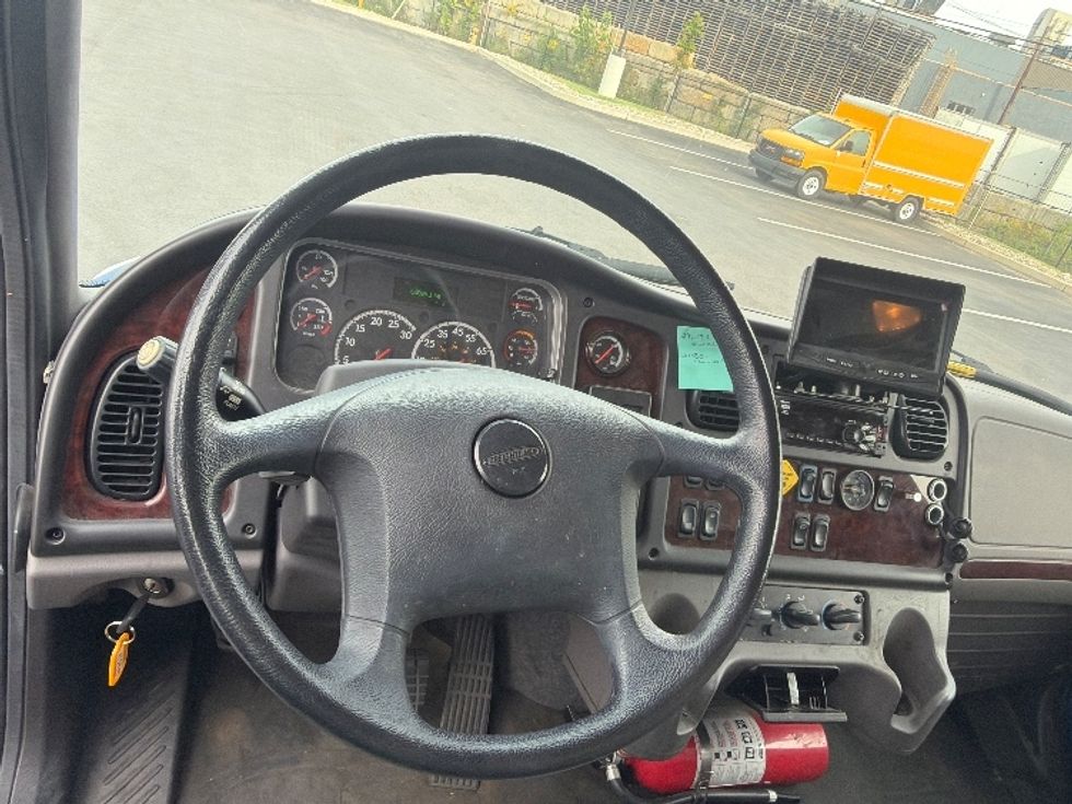 Medium Duty Box Truck-Light and Medium Duty Trucks-Freightliner-2019-M2-Linden-NJ-65,483\n\t\tmiles-$ 51,000 - Image 17