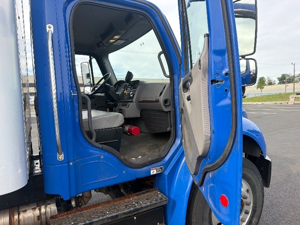 Medium Duty Box Truck-Light and Medium Duty Trucks-Freightliner-2019-M2-Linden-NJ-65,483\n\t\tmiles-$ 51,000 - Image 19