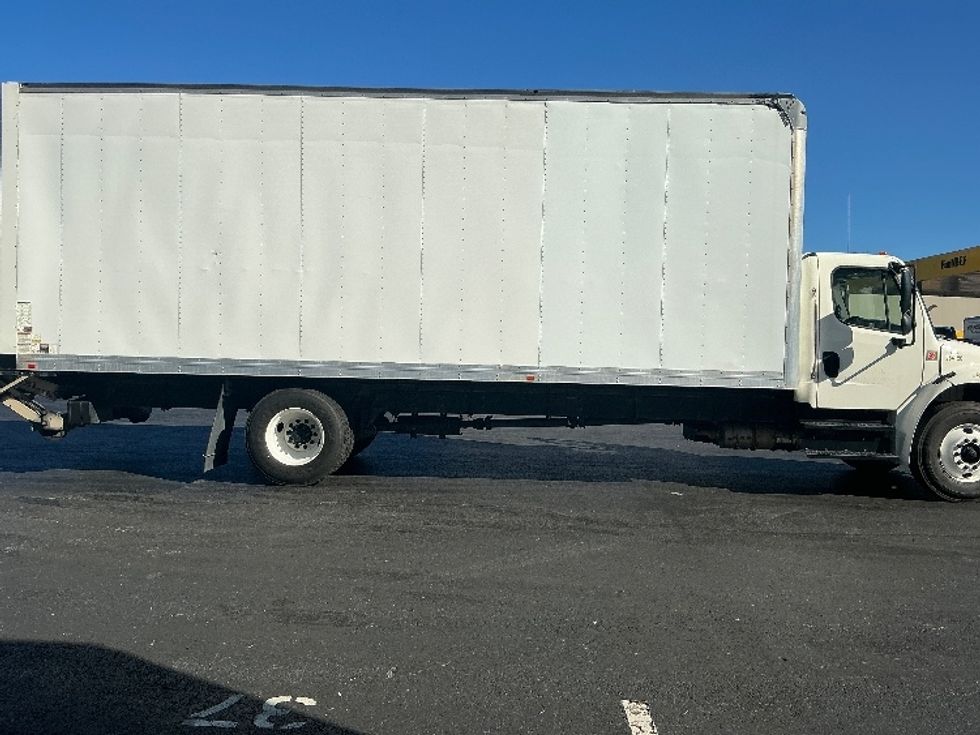 Medium Duty Box Truck-Light and Medium Duty Trucks-Freightliner-2019-M2-Lithia Springs-GA-243,761\n\t\tmiles-$ 39,000 - Image 15