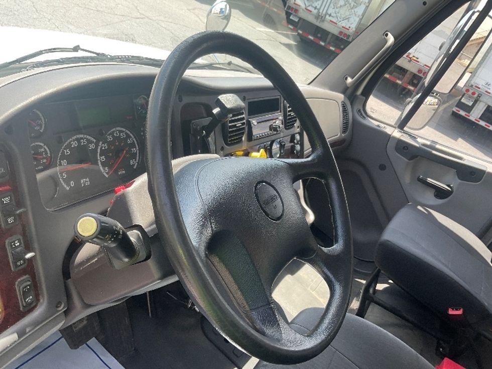 Medium Duty Box Truck-Light and Medium Duty Trucks-Freightliner-2019-M2-Little Rock-AR-140,922\n\t\tmiles-$ 56,750 - Image 17