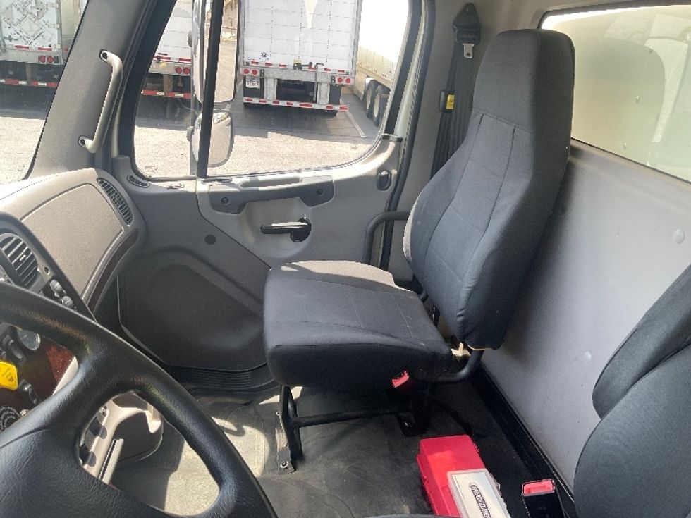 Medium Duty Box Truck-Light and Medium Duty Trucks-Freightliner-2019-M2-Little Rock-AR-140,922\n\t\tmiles-$ 56,750 - Image 19