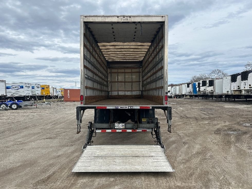 Medium Duty Box Truck-Light and Medium Duty Trucks-Freightliner-2019-M2-Londonderry-NH-131,473\n\t\tmiles-$ 59,250 - Image 9