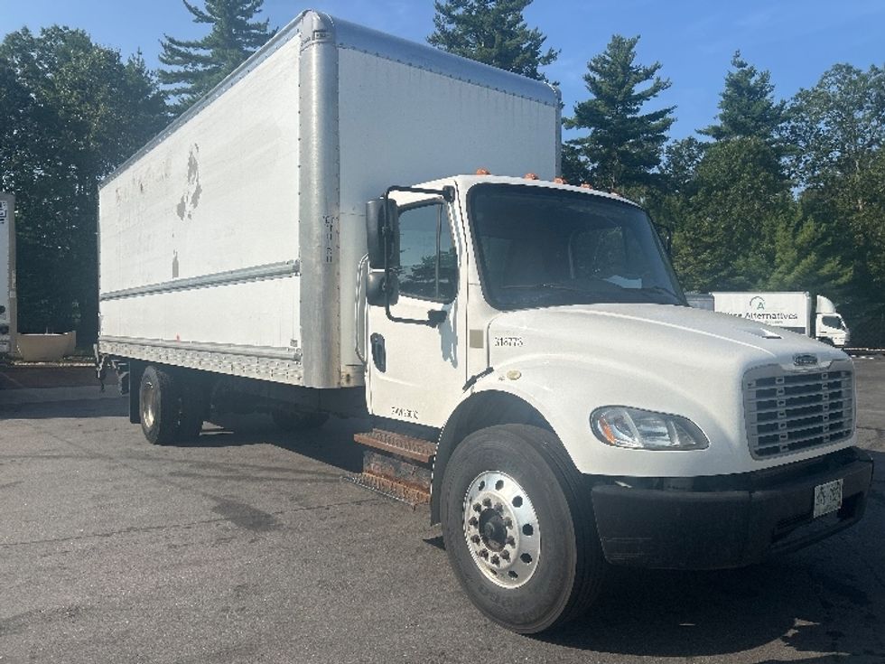Medium Duty Box Truck-Light and Medium Duty Trucks-Freightliner-2019-M2-Londonderry-NH-202,143\n\t\tmiles-$ 42,750 - Image 1
