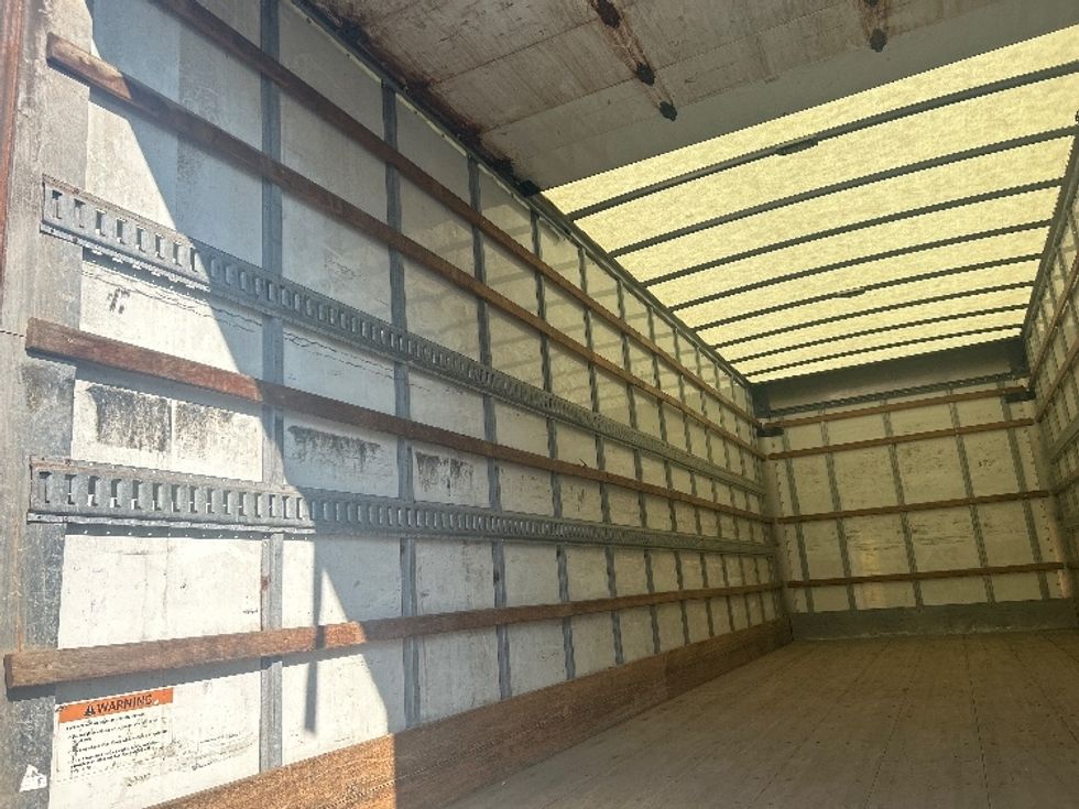 Medium Duty Box Truck-Light and Medium Duty Trucks-Freightliner-2019-M2-Londonderry-NH-202,143\n\t\tmiles-$ 42,750 - Image 11