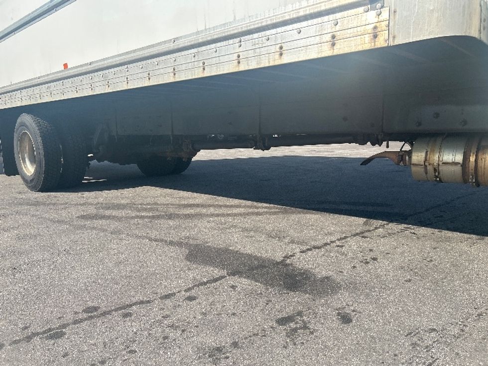 Medium Duty Box Truck-Light and Medium Duty Trucks-Freightliner-2019-M2-Londonderry-NH-202,143\n\t\tmiles-$ 42,750 - Image 14