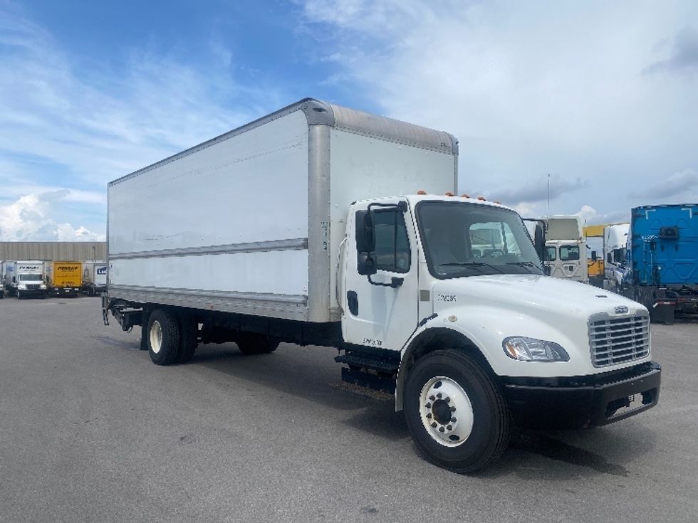 Medium Duty Box Truck-Light and Medium Duty Trucks-Freightliner-2019-M2-Louisville-KY-145,957\n\t\tmiles-$ 57,750 - Image 1