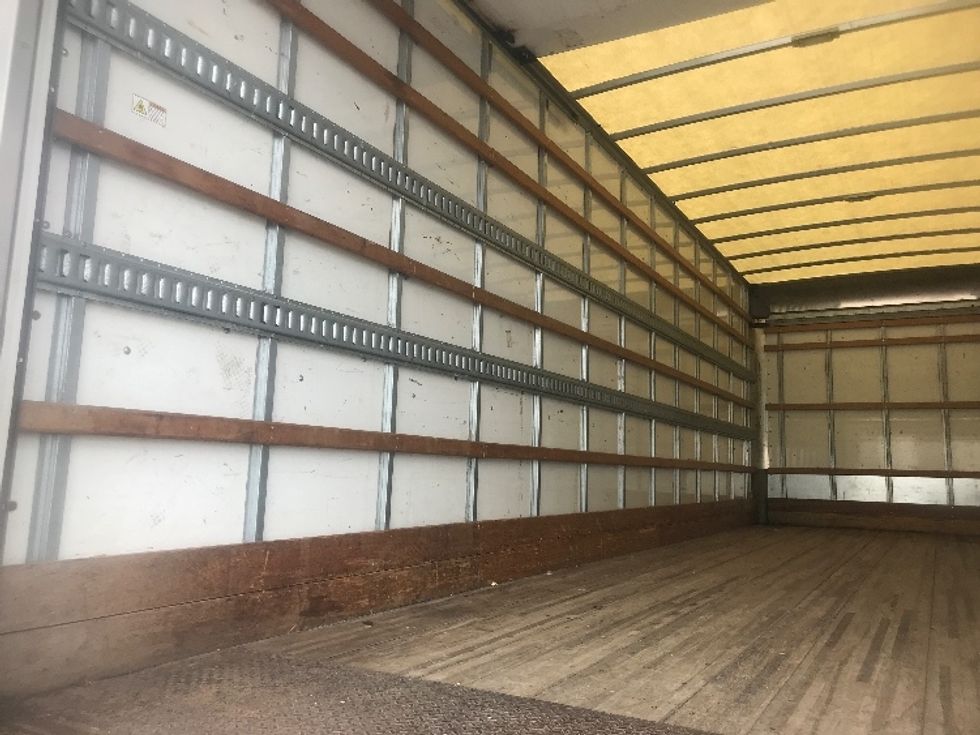 Medium Duty Box Truck-Light and Medium Duty Trucks-Freightliner-2019-M2-Louisville-KY-301,345\n\t\tmiles-$ 29,750 - Image 11