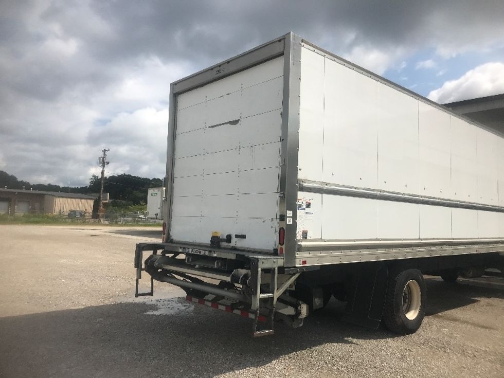 Medium Duty Box Truck-Light and Medium Duty Trucks-Freightliner-2019-M2-Louisville-KY-301,345\n\t\tmiles-$ 29,750 - Image 13
