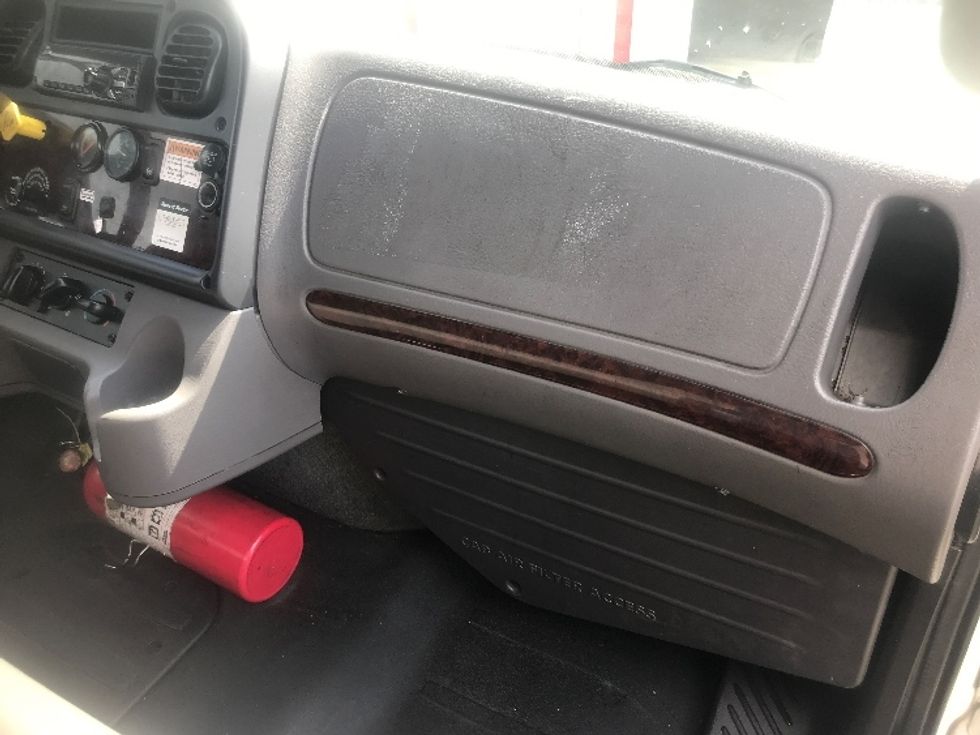 Medium Duty Box Truck-Light and Medium Duty Trucks-Freightliner-2019-M2-Louisville-KY-301,345\n\t\tmiles-$ 29,750 - Image 21