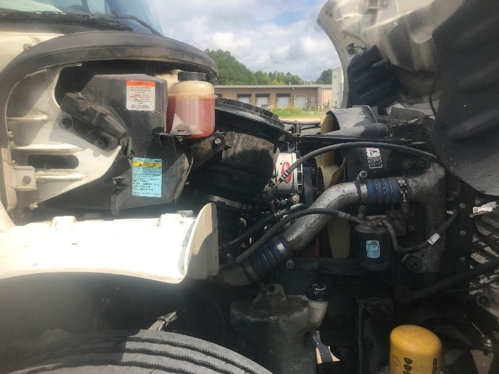 Medium Duty Box Truck-Light and Medium Duty Trucks-Freightliner-2019-M2-Louisville-KY-301,345\n\t\tmiles-$ 29,750 - Image 24