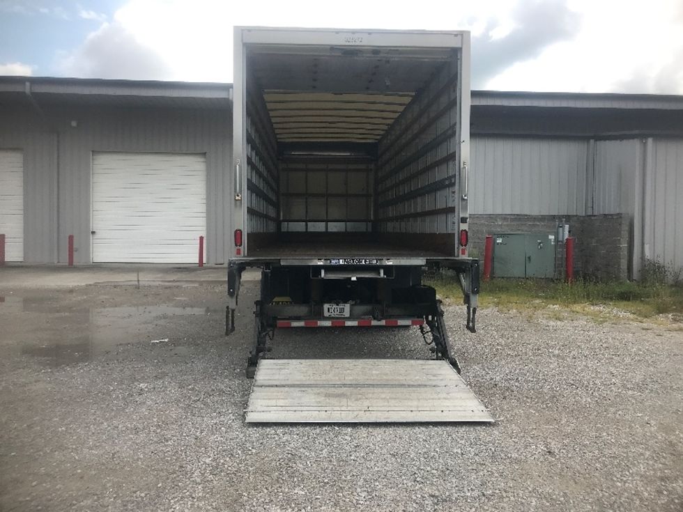 Medium Duty Box Truck-Light and Medium Duty Trucks-Freightliner-2019-M2-Louisville-KY-301,345\n\t\tmiles-$ 29,750 - Image 9