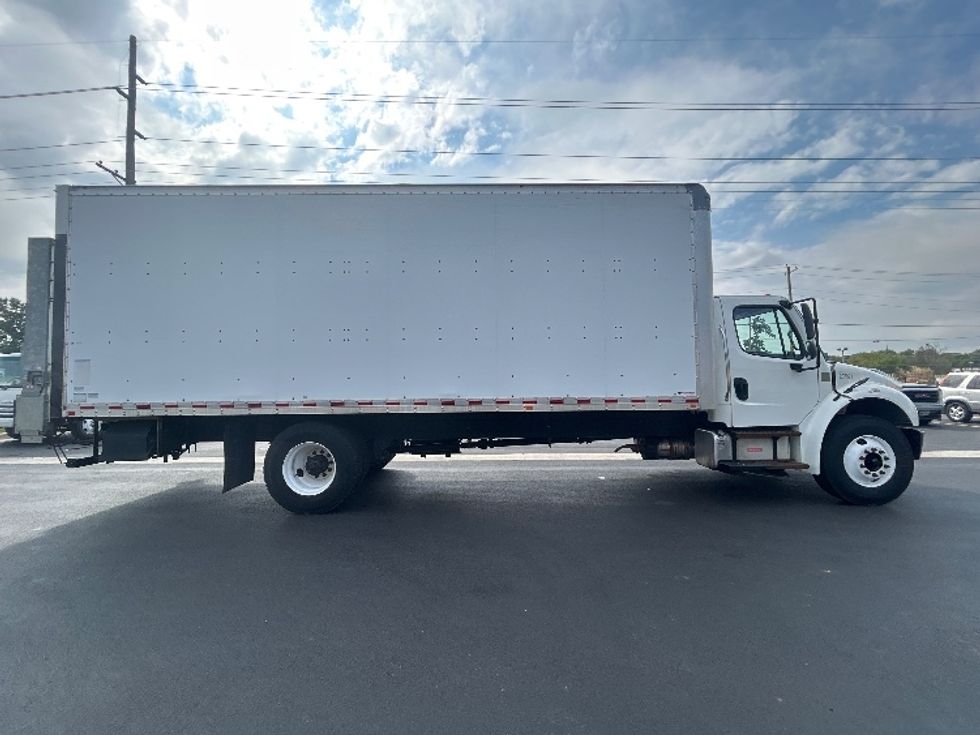 Medium Duty Box Truck-Light and Medium Duty Trucks-Freightliner-2019-M2-Lowell-AR-146,514\n\t\tmiles-$ 52,500 - Image 14