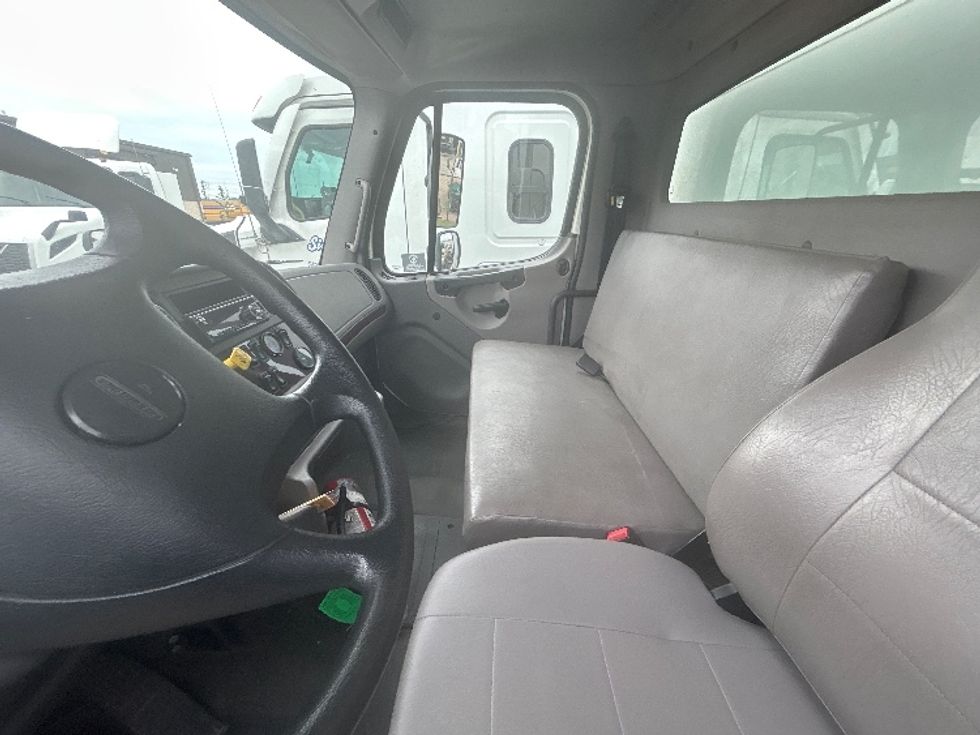 Medium Duty Box Truck-Light and Medium Duty Trucks-Freightliner-2019-M2-Lowell-AR-146,514\n\t\tmiles-$ 52,500 - Image 18