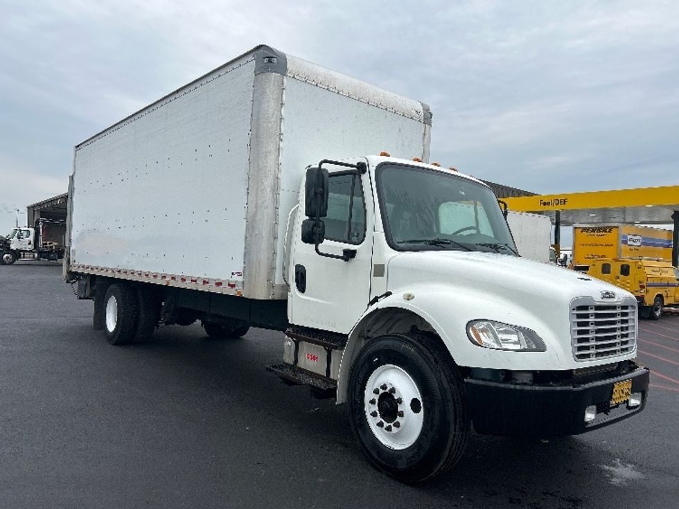 Medium Duty Box Truck-Light and Medium Duty Trucks-Freightliner-2019-M2-Lowell-AR-175,939\n\t\tmiles-$ 48,000 - Image 1