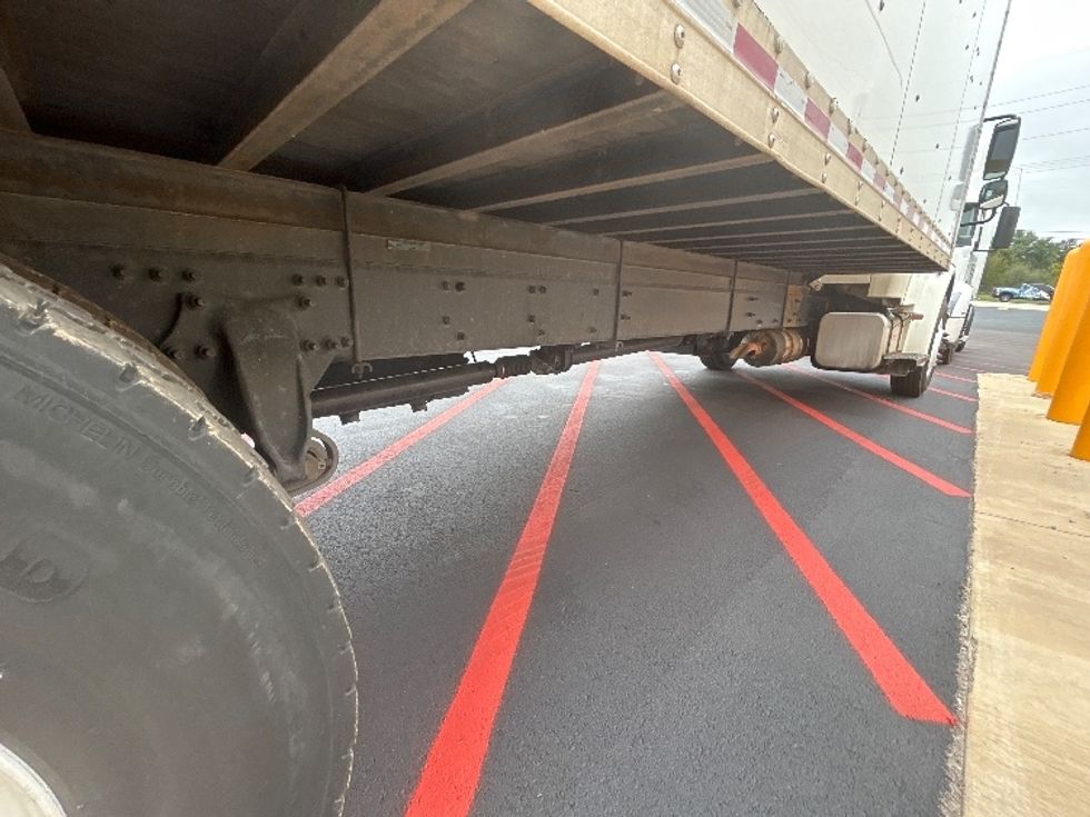 Medium Duty Box Truck-Light and Medium Duty Trucks-Freightliner-2019-M2-Lowell-AR-175,939\n\t\tmiles-$ 48,000 - Image 16