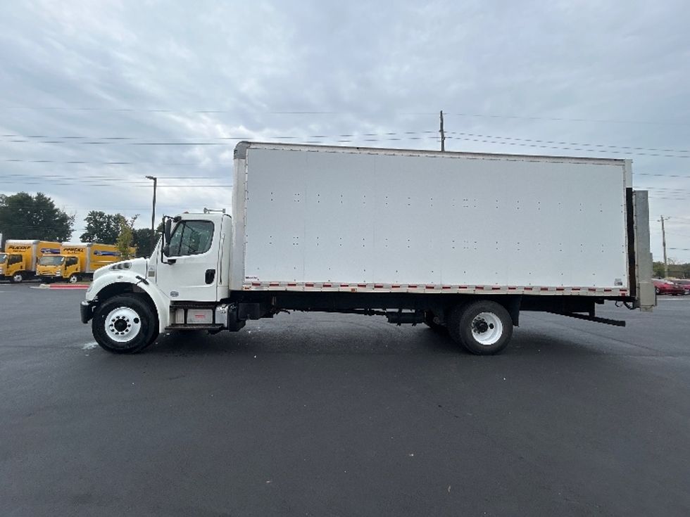 Medium Duty Box Truck-Light and Medium Duty Trucks-Freightliner-2019-M2-Lowell-AR-175,939\n\t\tmiles-$ 48,000 - Image 4