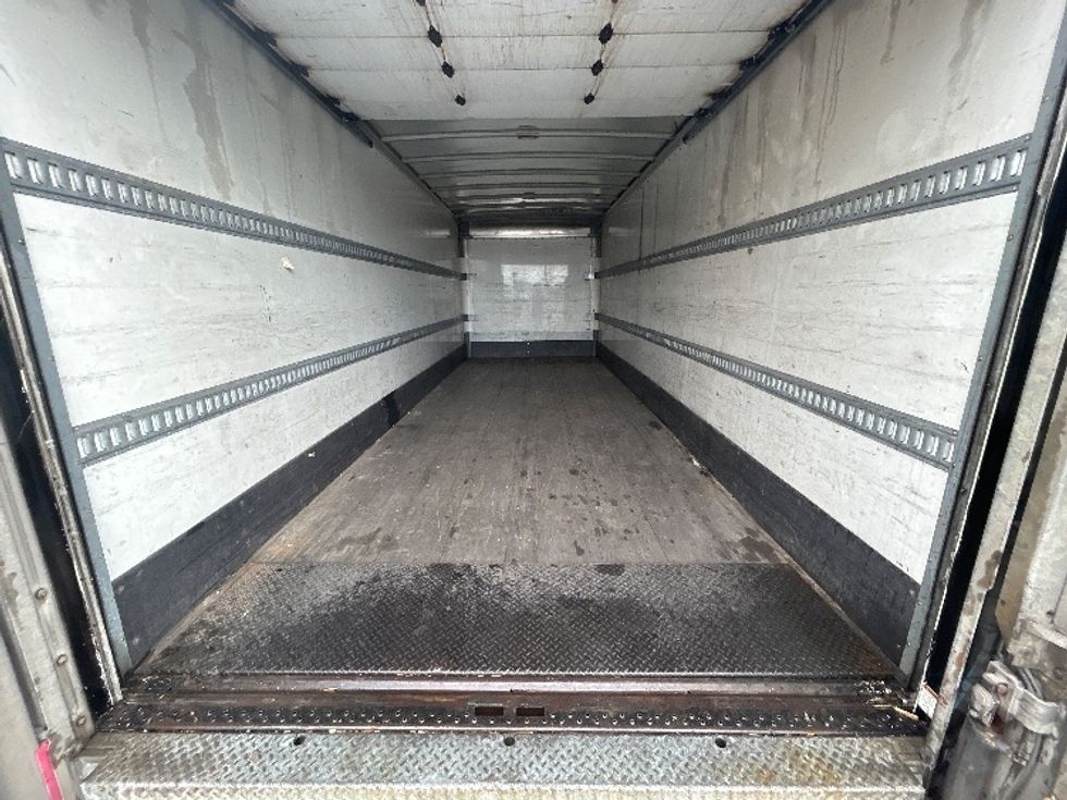 Medium Duty Box Truck-Light and Medium Duty Trucks-Freightliner-2019-M2-Lowell-AR-175,939\n\t\tmiles-$ 48,000 - Image 8