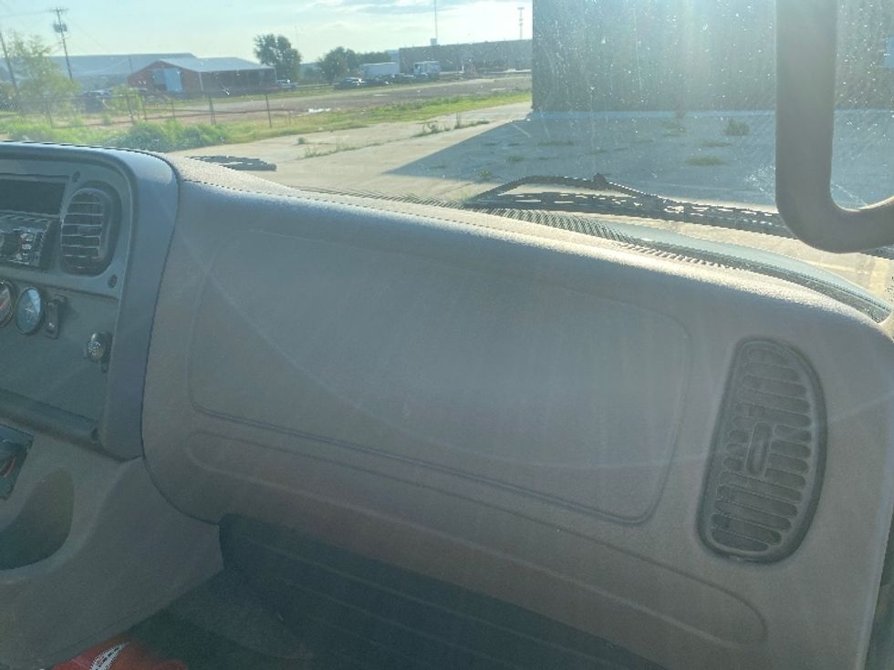 Medium Duty Box Truck-Light and Medium Duty Trucks-Freightliner-2019-M2-Lubbock-TX-100,483\n\t\tmiles-$ 60,500 - Image 21