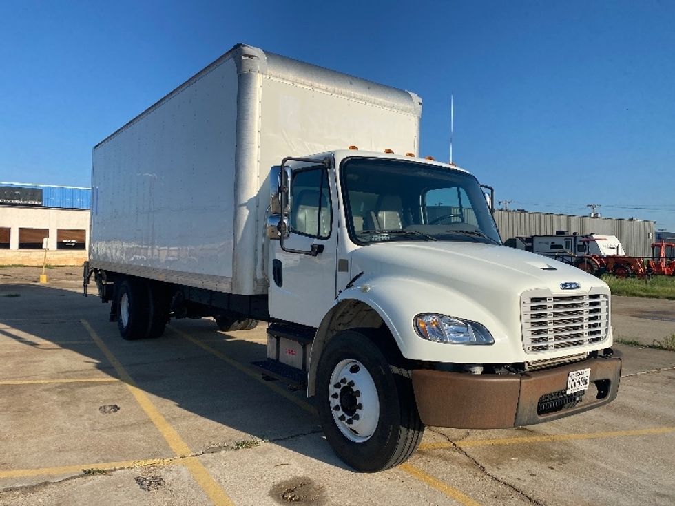 Medium Duty Box Truck-Light and Medium Duty Trucks-Freightliner-2019-M2-Lubbock-TX-100,483\n\t\tmiles-$ 60,500 - Image 3
