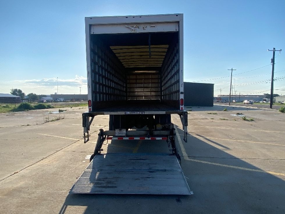 Medium Duty Box Truck-Light and Medium Duty Trucks-Freightliner-2019-M2-Lubbock-TX-100,483\n\t\tmiles-$ 60,500 - Image 9