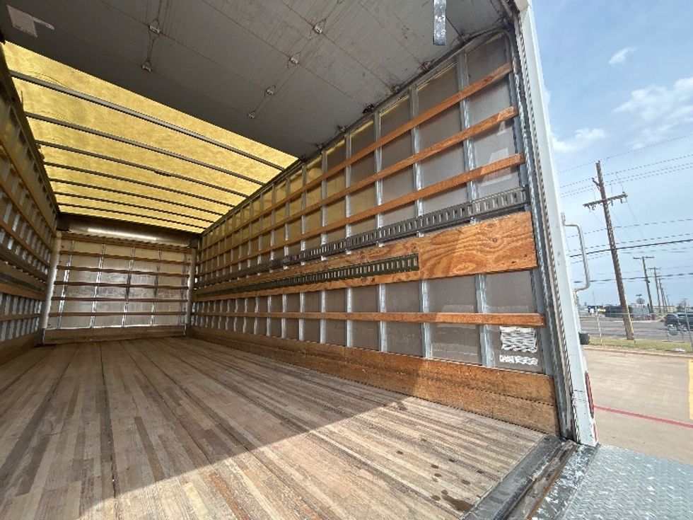 Medium Duty Box Truck-Light and Medium Duty Trucks-Freightliner-2019-M2-Lubbock-TX-157,225\n\t\tmiles-$ 50,750 - Image 12