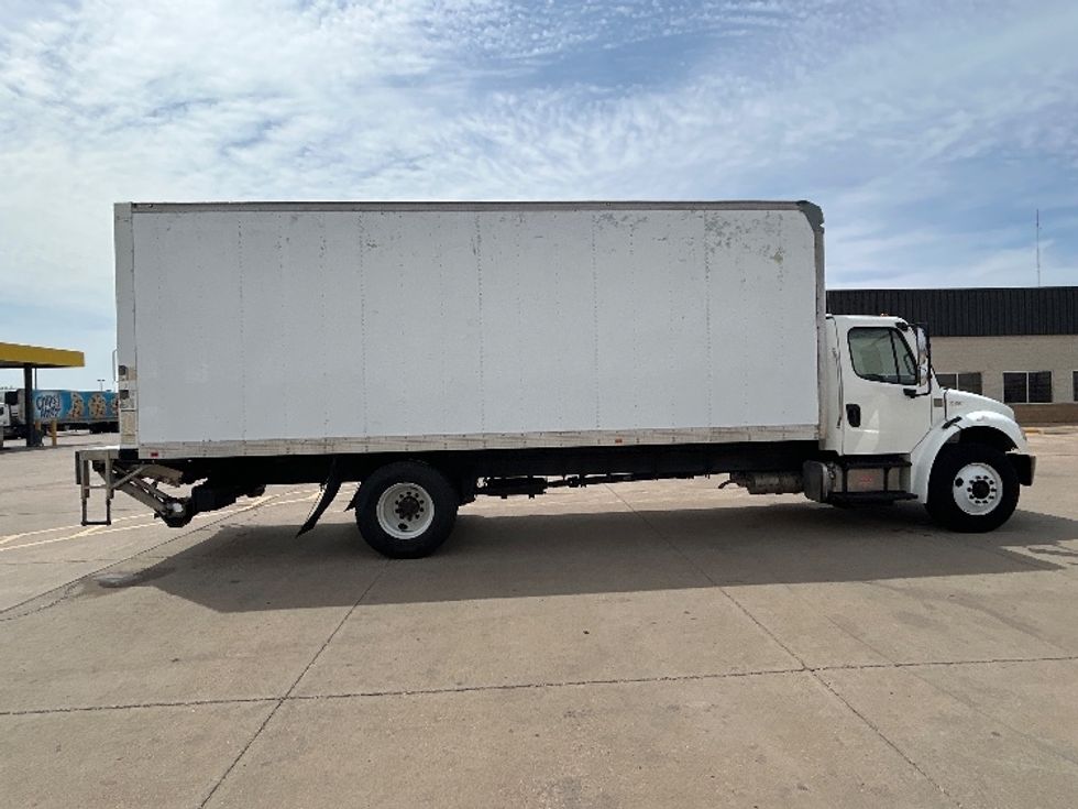 Medium Duty Box Truck-Light and Medium Duty Trucks-Freightliner-2019-M2-Lubbock-TX-157,225\n\t\tmiles-$ 50,750 - Image 15