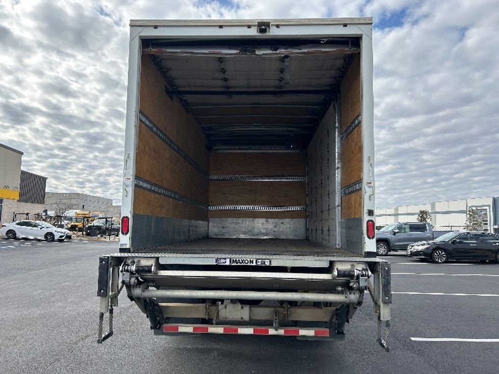 Medium Duty Box Truck-Light and Medium Duty Trucks-Freightliner-2019-M2-Madison-AL-215,274\n\t\tmiles-$ 36,250 - Image 8
