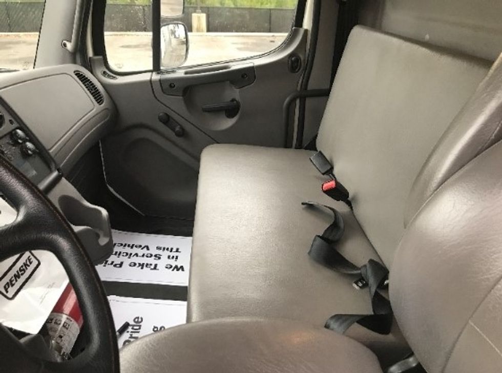 Medium Duty Box Truck-Light and Medium Duty Trucks-Freightliner-2019-M2-Manassas-VA-153,802\n\t\tmiles-$ 54,000 - Image 19