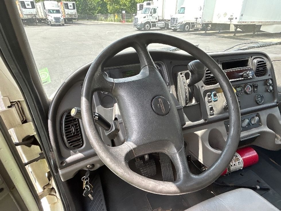 Medium Duty Box Truck-Light and Medium Duty Trucks-Freightliner-2019-M2-Manassas-VA-160,501\n\t\tmiles-$ 53,750 - Image 17