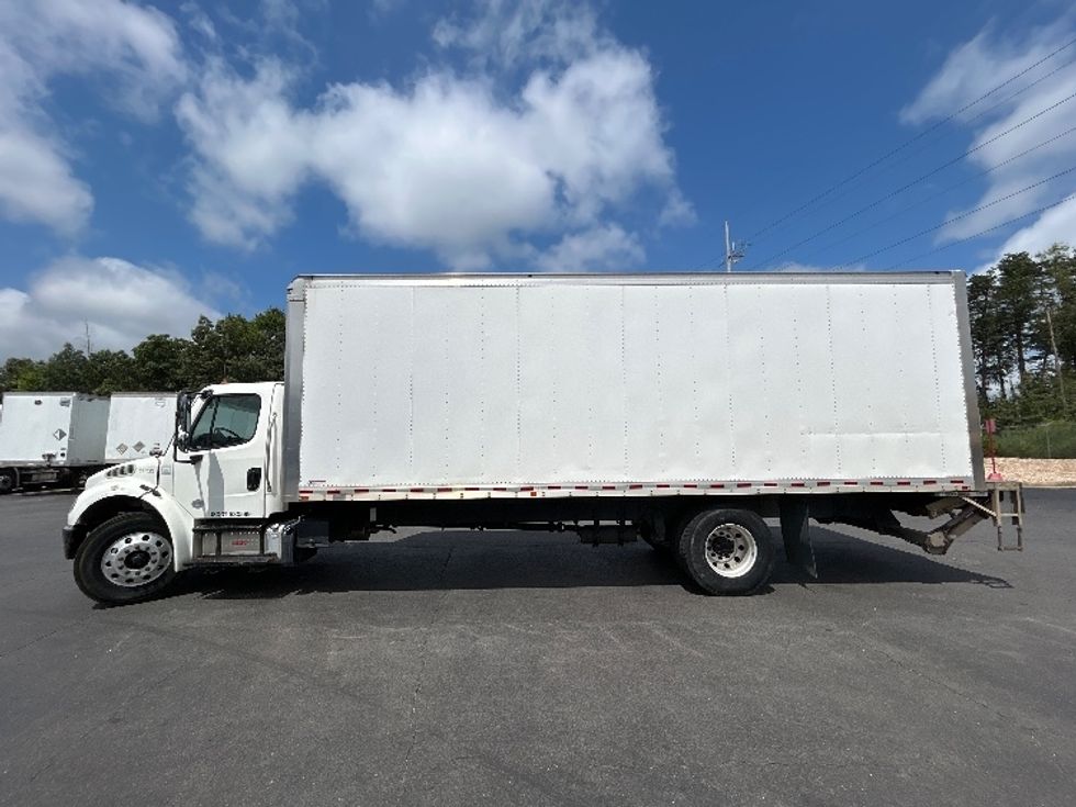 Medium Duty Box Truck-Light and Medium Duty Trucks-Freightliner-2019-M2-Manassas-VA-160,501\n\t\tmiles-$ 53,750 - Image 4