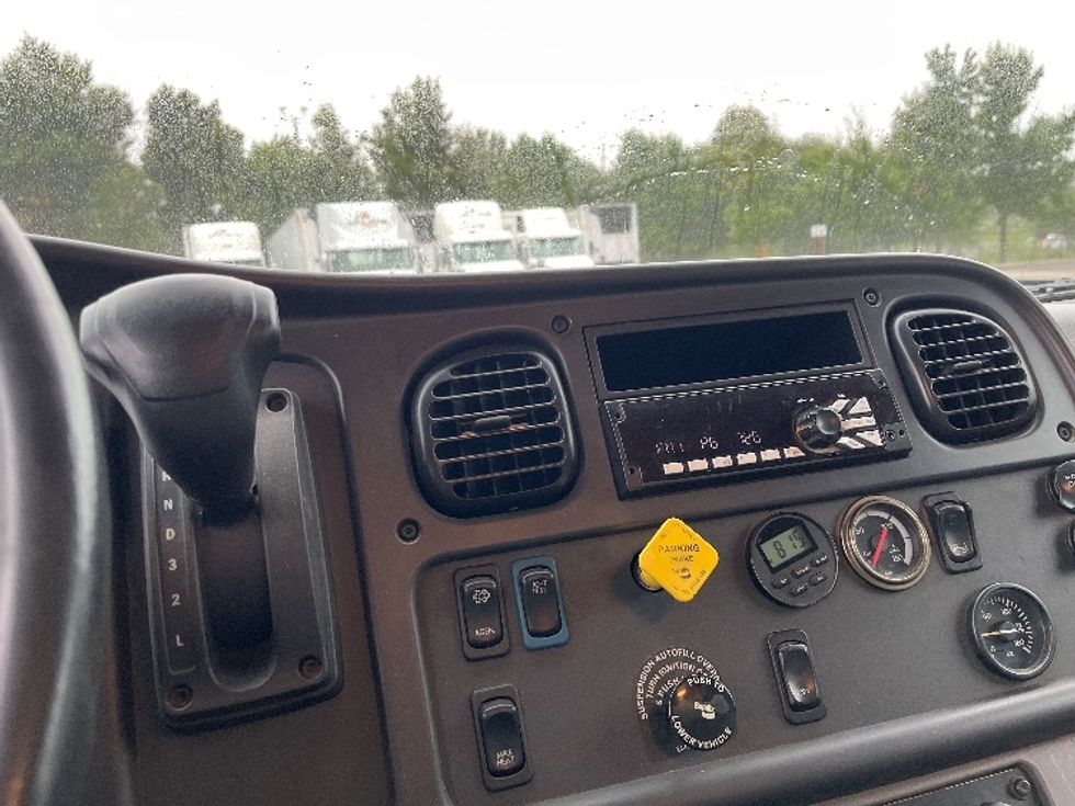 Medium Duty Box Truck-Light and Medium Duty Trucks-Freightliner-2019-M2-Manassas-VA-233,684\n\t\tmiles-$ 41,500 - Image 17